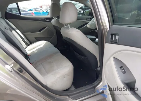 2013 Kia Optima Lx from USA, damaged, VIN 5XXGM4A78DG255831